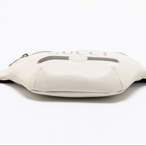 SOLD-Gucci Belt Bag⭐️ - Picture 14 of 16